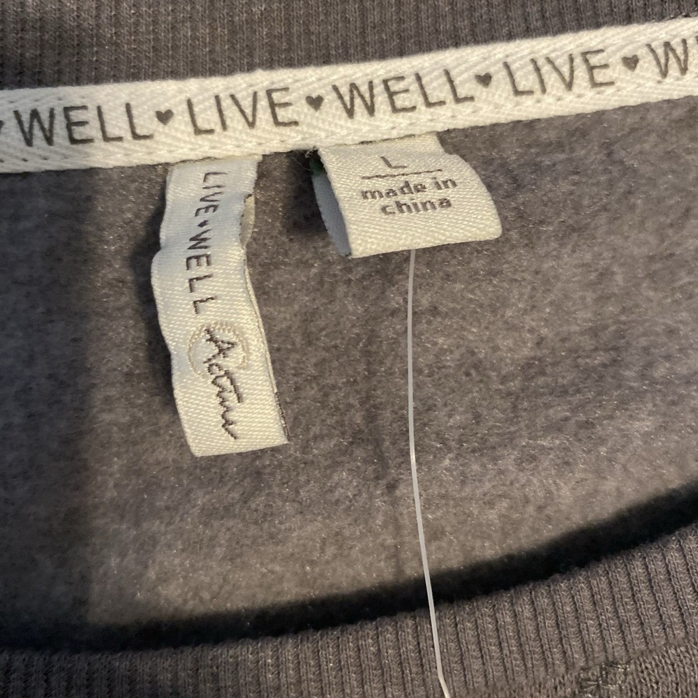 NWT Women's Live Well Active Grey Cozy cut out arms Sz Lg pump cover gym running - Picture 2 of 4